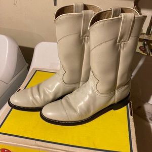 Vintage 70’s Justin’s Diamond boots.
